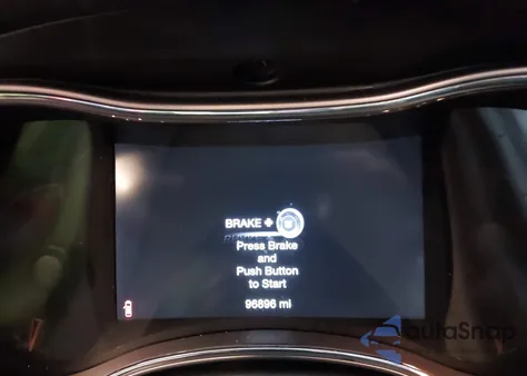 2018 Jeep Grand Cherokee Overland 4X4 from USA, damaged, VIN 1C4RJFCG0JC325022